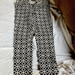 J. Crew Stretchy Skinny Jeans Black & White Tribal Print Size 28